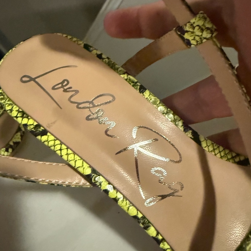 London Rag Women's Cherry Tart Yellow Snake Print Spool Heel Sandal size 9 - Picture 7 of 13